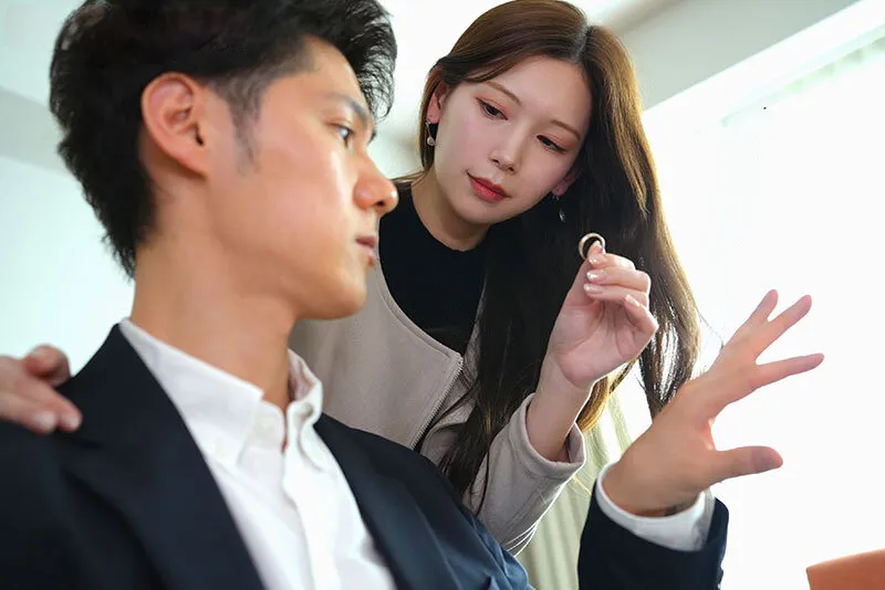 Cô vợ đi đi giã ngoại, chồng yêu ở nhà bị nhỏ em cô vợ gạ nắc không trượt phát nào